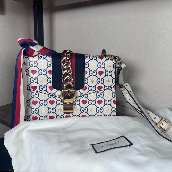 Authentic Limited Edition Gucci White and Red Heart Sylvie